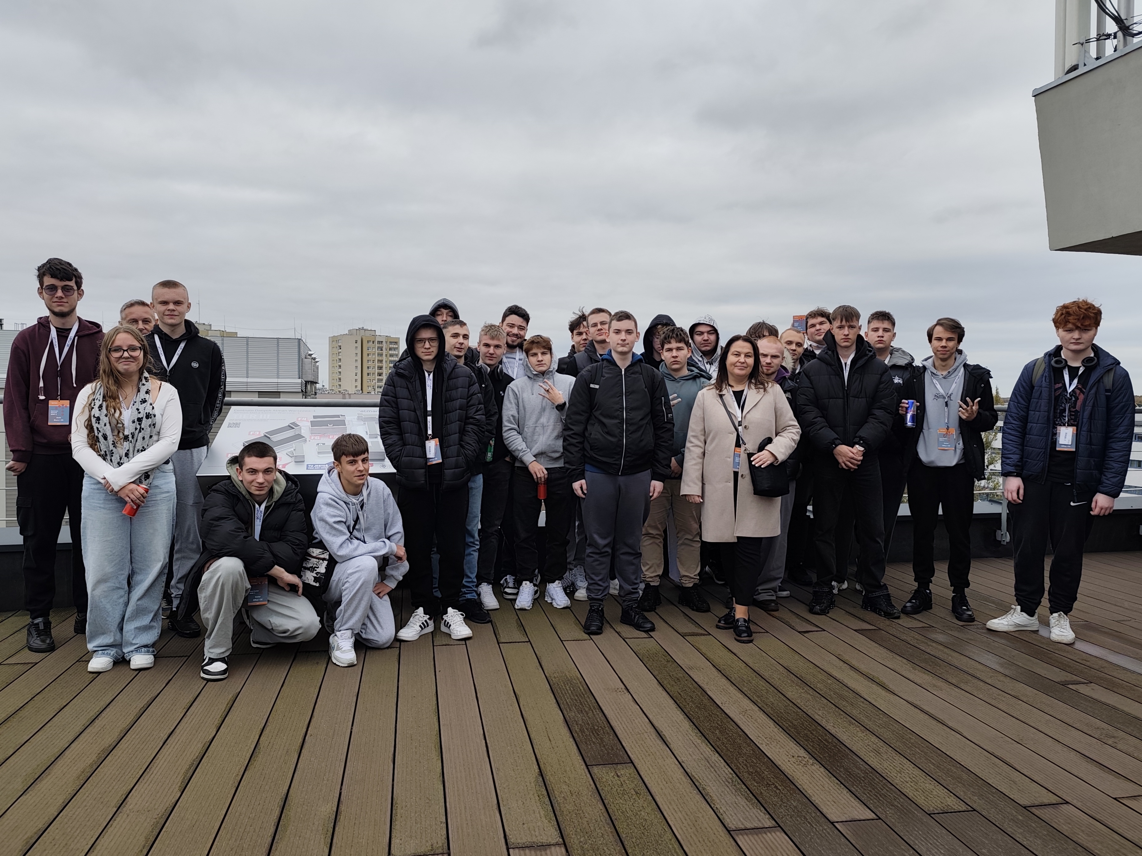 Uczniowie biorący udział w wycieczce