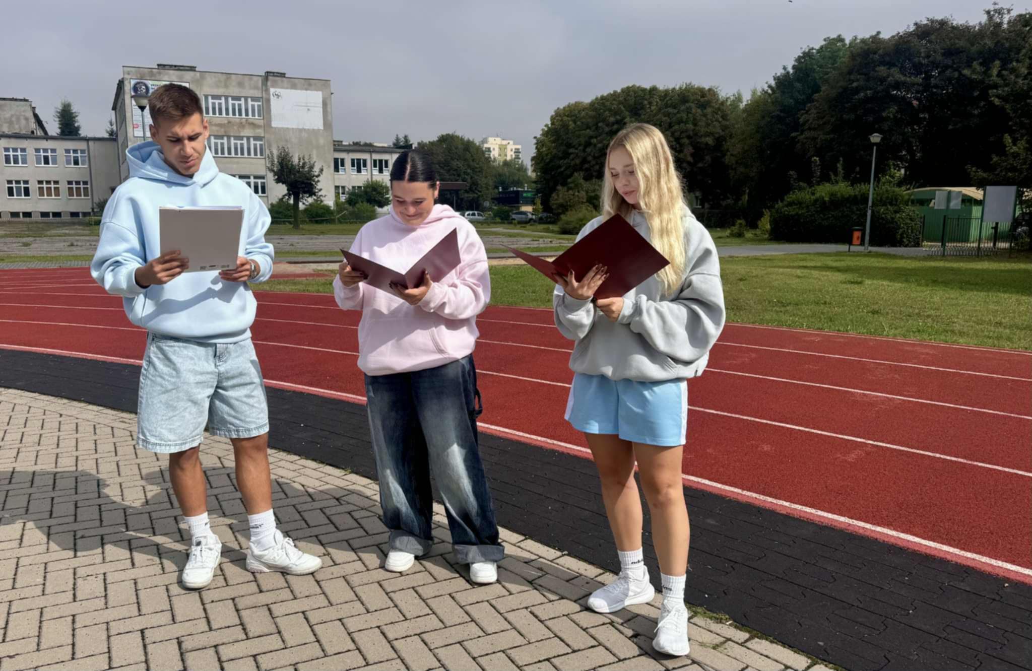 Uczniowie biorący udział w wydarzeniu